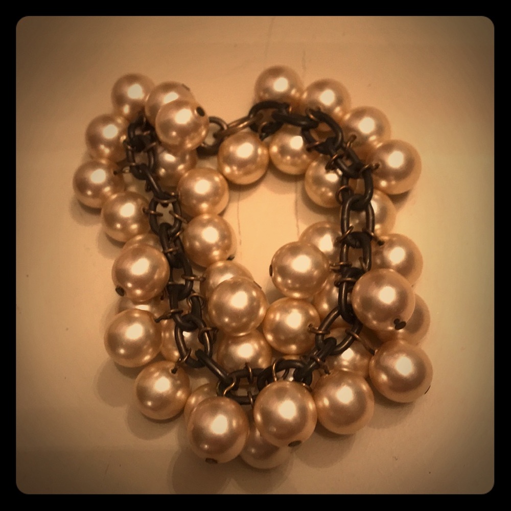 Pearl bracelet